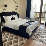 Lejlighedshotel Complex Nero 4*