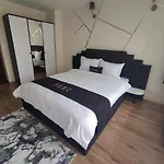 Aparthotel Complex Nero