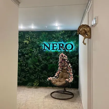 Complex Nero 4*