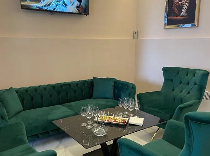 Aparthotel Complex Nero