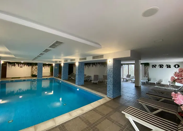 Complex Nero Pamporowo